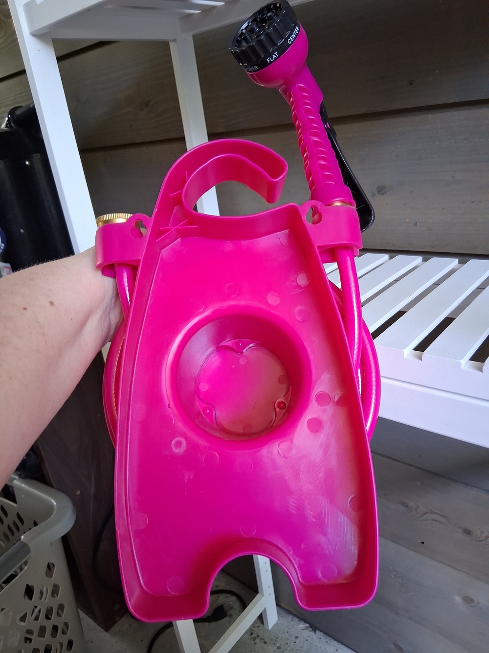 Pink Mini Hose Reel with 50FT PVC Hose & 7-Pattern Nozzle - Winslow & Ross - Picture 4 of 7